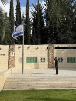 ביקור ר׳ אכא 29.03.2026 הכנת סרטון ליום הזכרון תשפ״ו