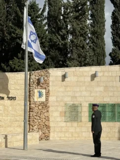 ביקור ר׳ אכא 29.03.2026 הכנת סרטון ליום הזכרון תשפ״ו